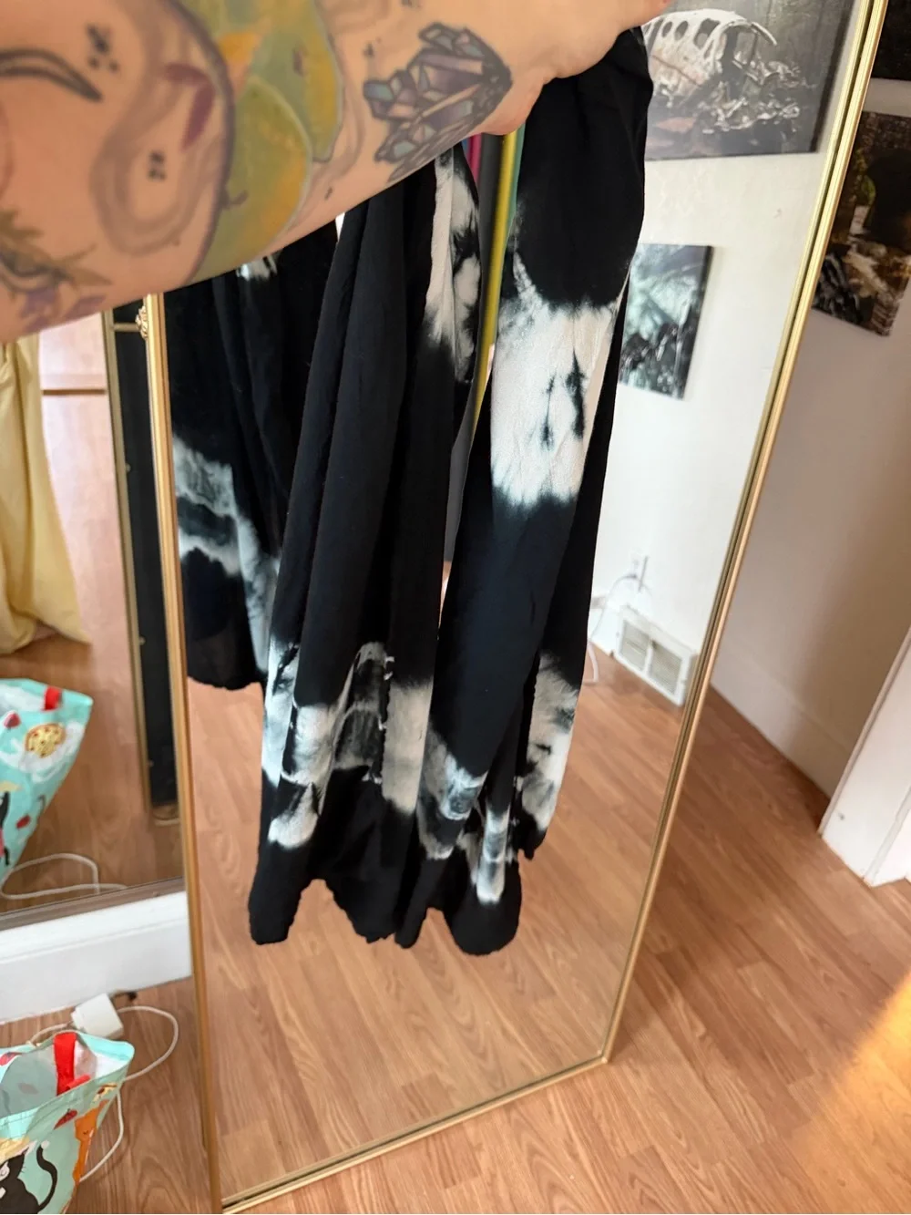 Black & Cream Tie-Dye Throw Shawl - Home Accents